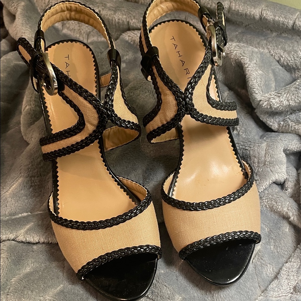 Tahari Elegant Black and Tan Sandals Size 9